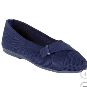 Gloria Vanderbilt DEBBIE Ladies' Flat Navy Blue NEW IN BOX